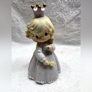 Precious Moments Girl-Pretty As A Princess-Retired 1995 Retired